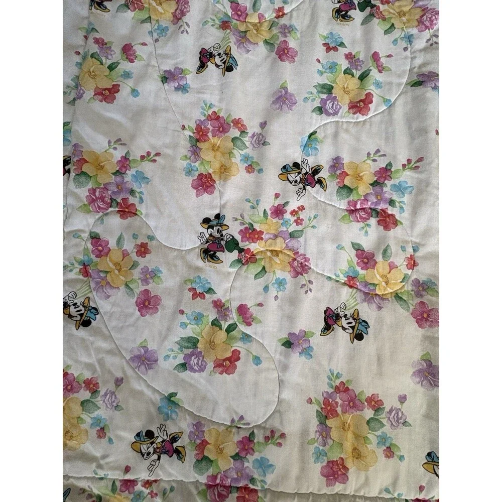 Vintage Minnie Mouse Quilted Twin Size Comforter Floral Gardening 1990’s